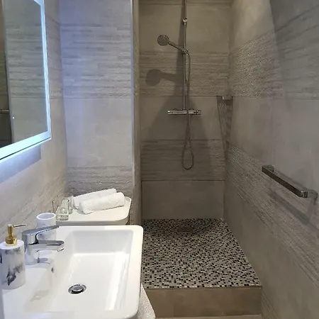 Tres Bel Vieux Port De * Bastia (Corsica)