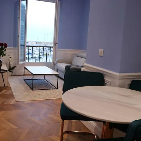 Tres Bel Vieux Port De