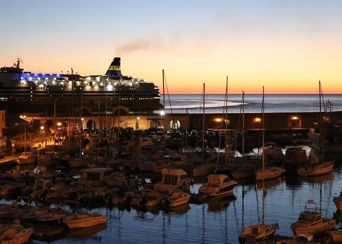 Tres Bel Vieux Port De Apartmán *